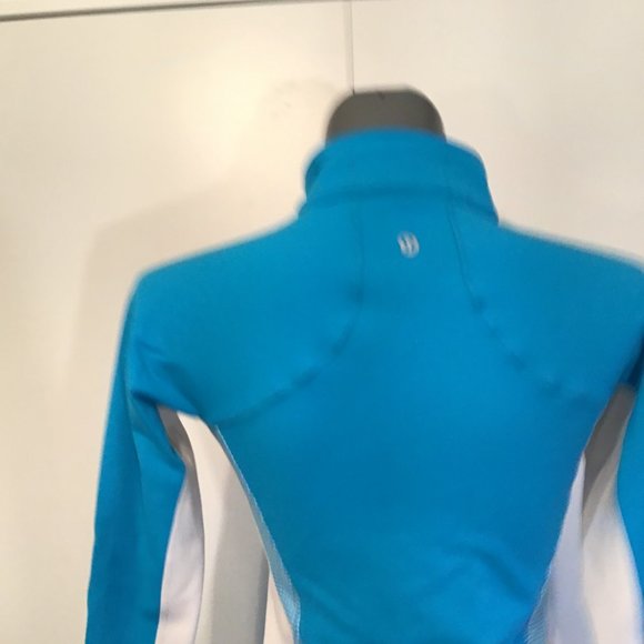 Lululemon Blue & White Gingham Shape Up Jacket Size 6 - Picture 5 of 8